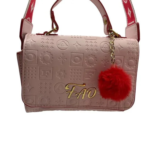 FAO Schwarz girl Glamour Go Designer Purse Embossed Logo print & bag charm - Picture 3 of 16
